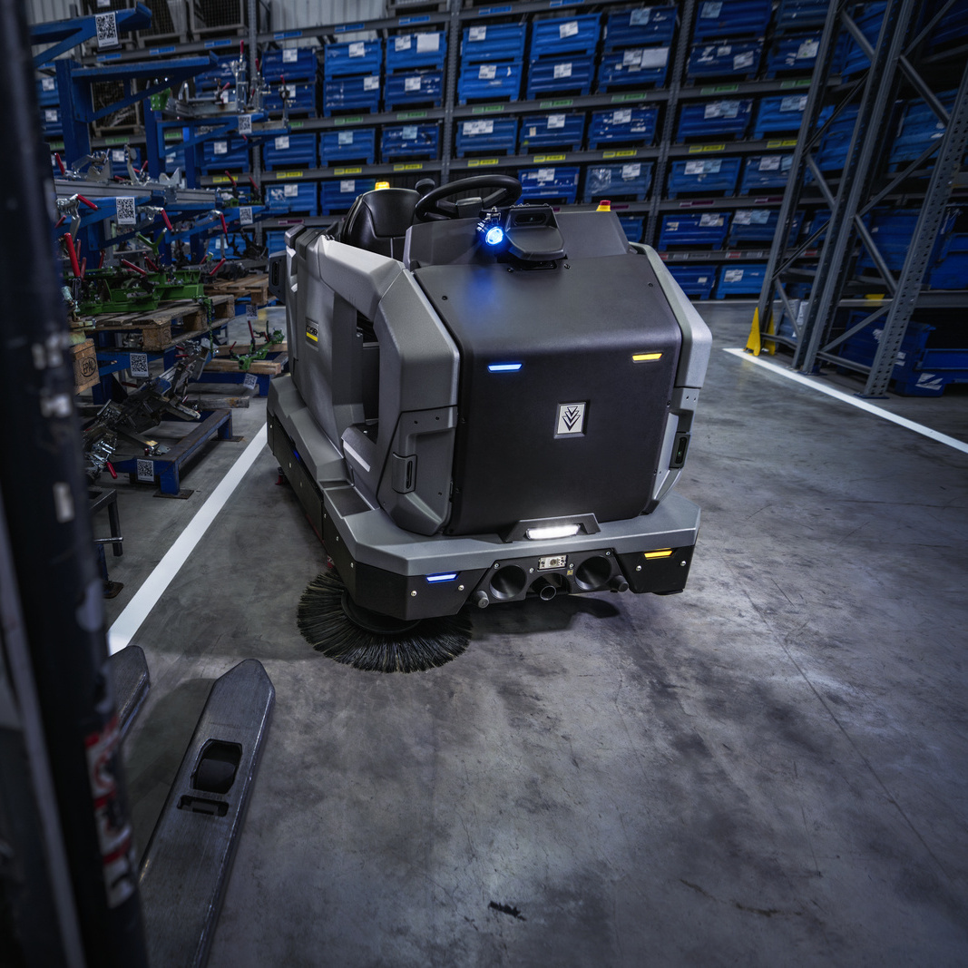 Robot sprzątający KIRA BR 200