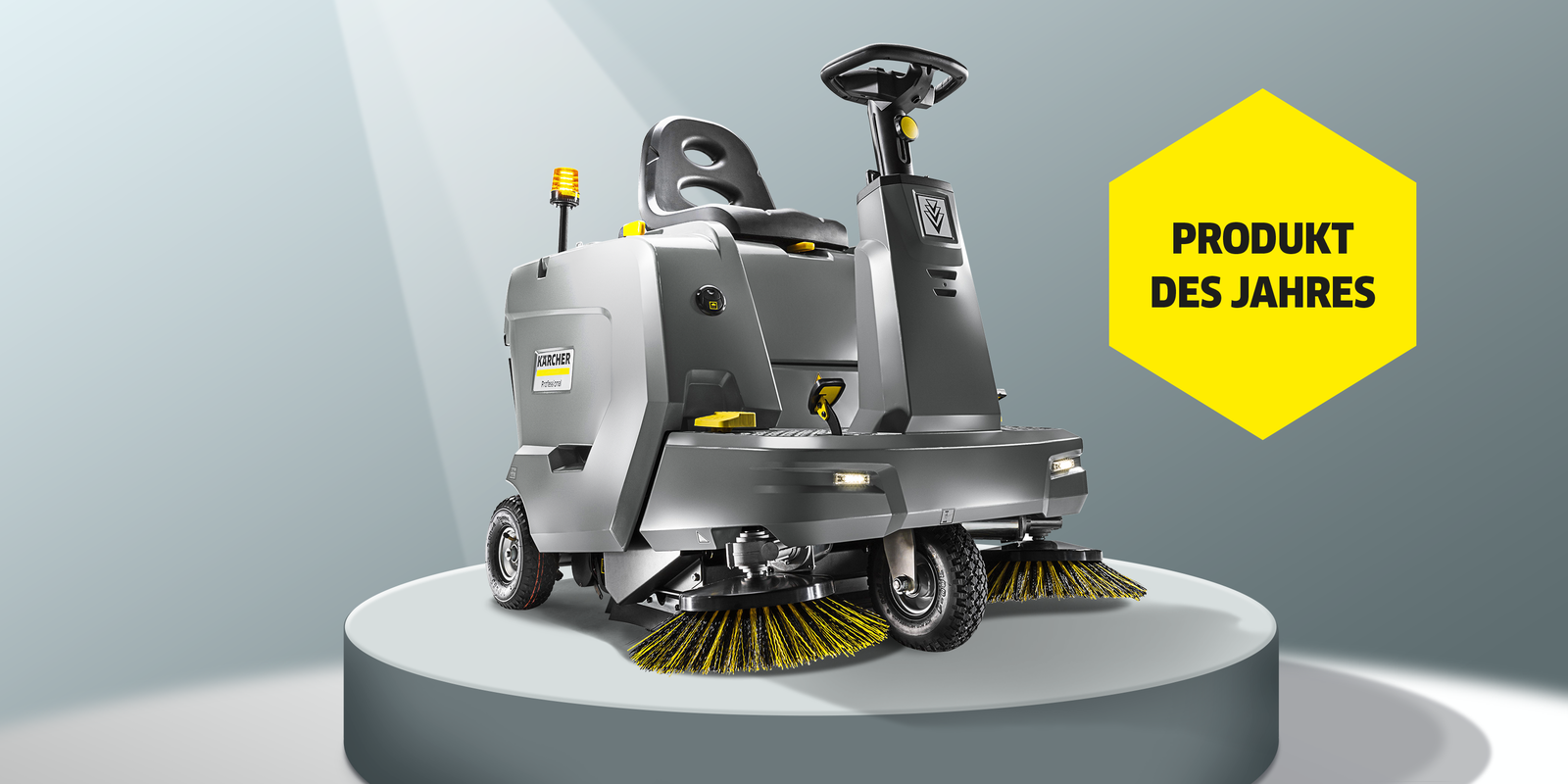 02_DFH_0219_PdJ_Landingpage_Aktionsseite_Modul_D_3000x1500Px Doppelt gekehrt hält besser: Die Kehrsaugmaschine KM 85/50 R Bp Pack