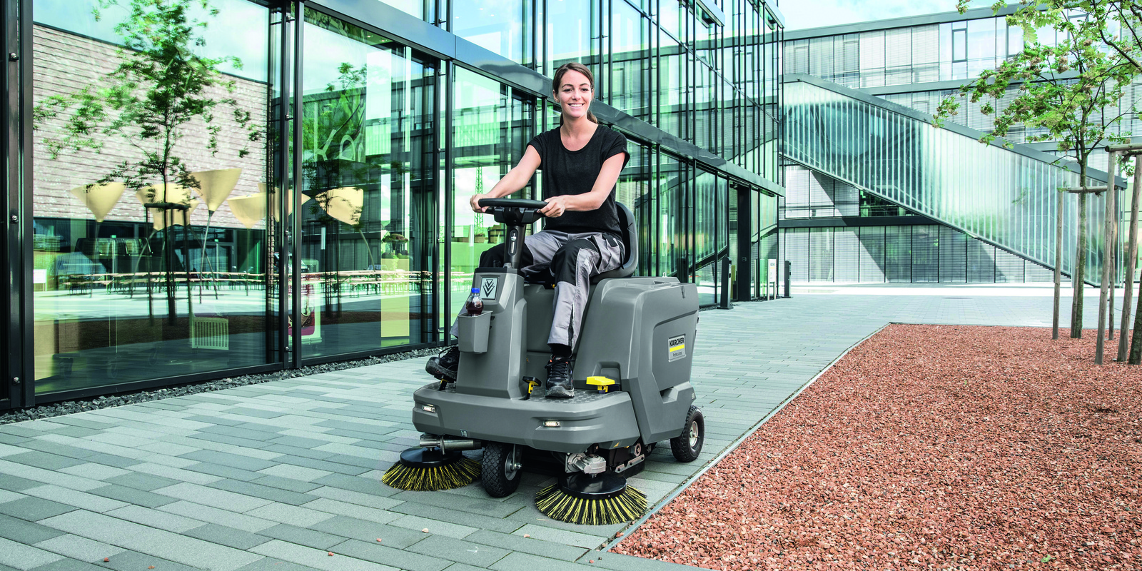 Produkt des Jahres 2019 - Zweiter Seitenbesen Produkt des Jahres 2019 - Zweiter Seitenbesen
