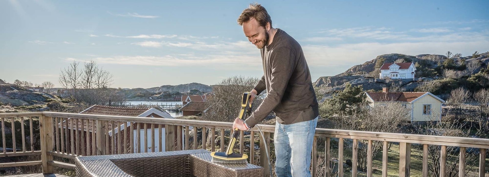 Vask hagemøbler med høytrykkspyler Vask hagemøbler med høytrykkspyler