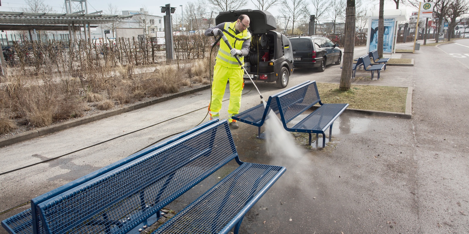 HDS_Trailer_HDS_13_20_De_Tr1_train_station_app_12_CI15_96 HDS_Trailer_HDS_13_20_De_Tr1_train_station_app_12_CI15_96