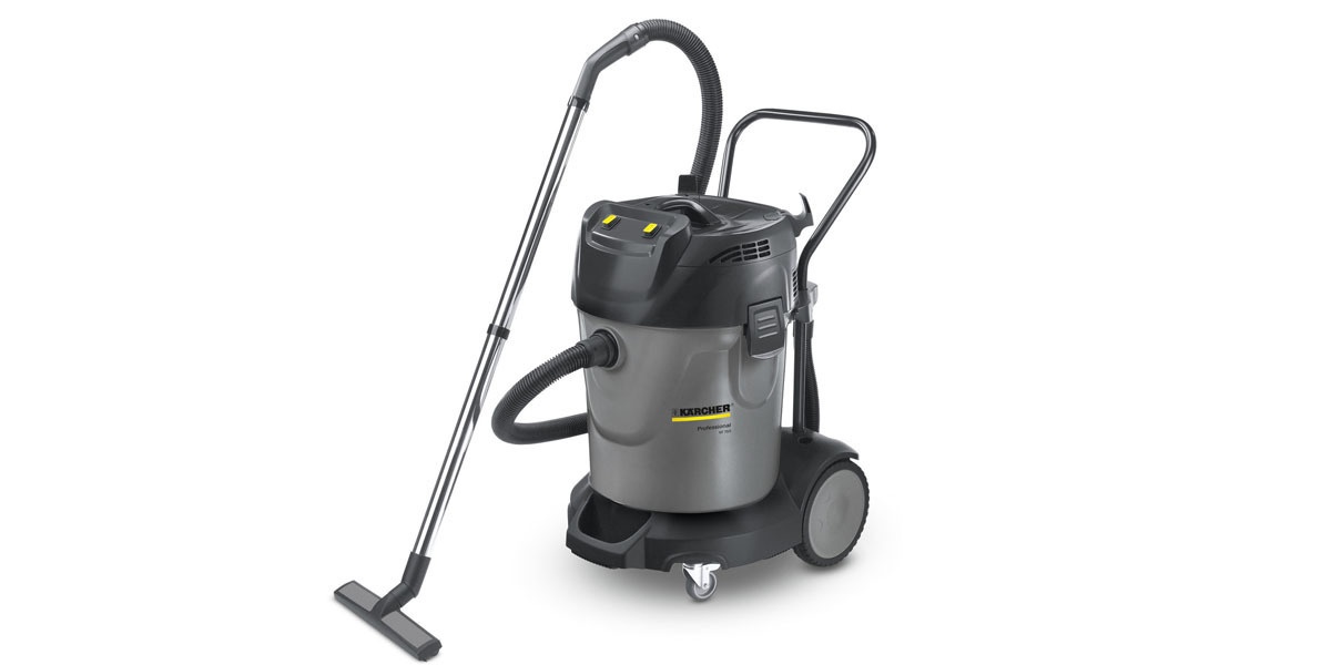 Vysavač s vysokým výkonem odstraní vodu i hrubé nečistoty