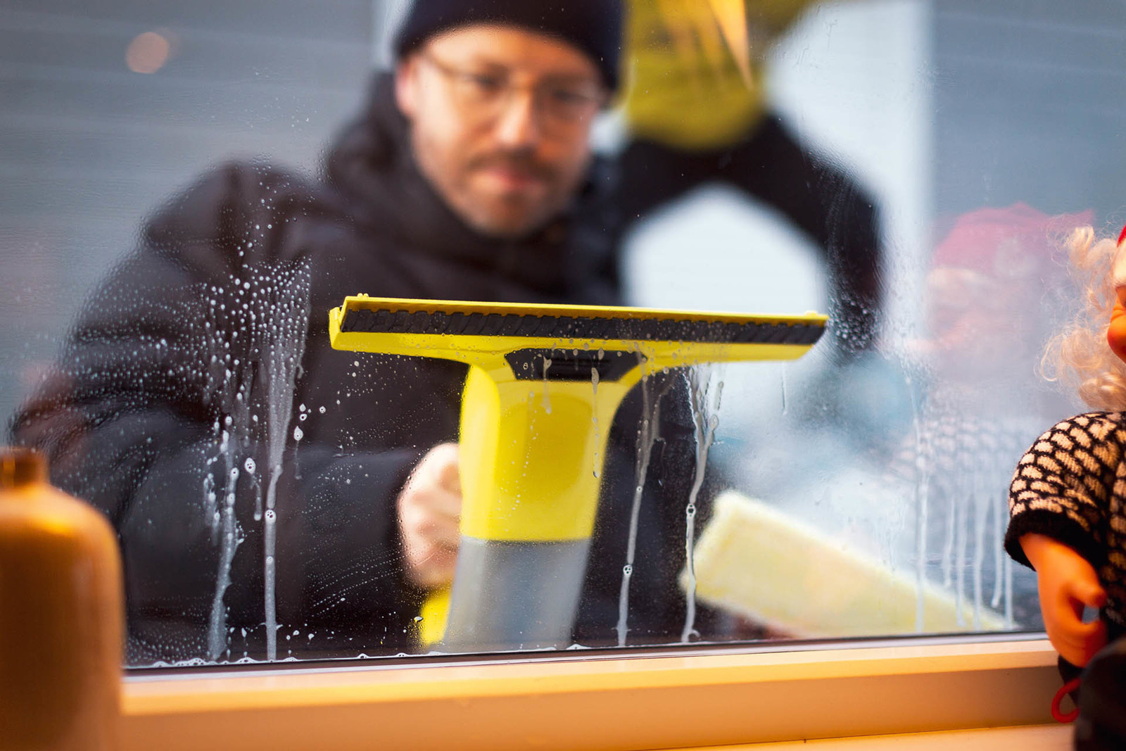 Vask vinduene rent til jul med Kärcher vindusvasker Vask vinduene rent til jul med Kärcher vindusvasker