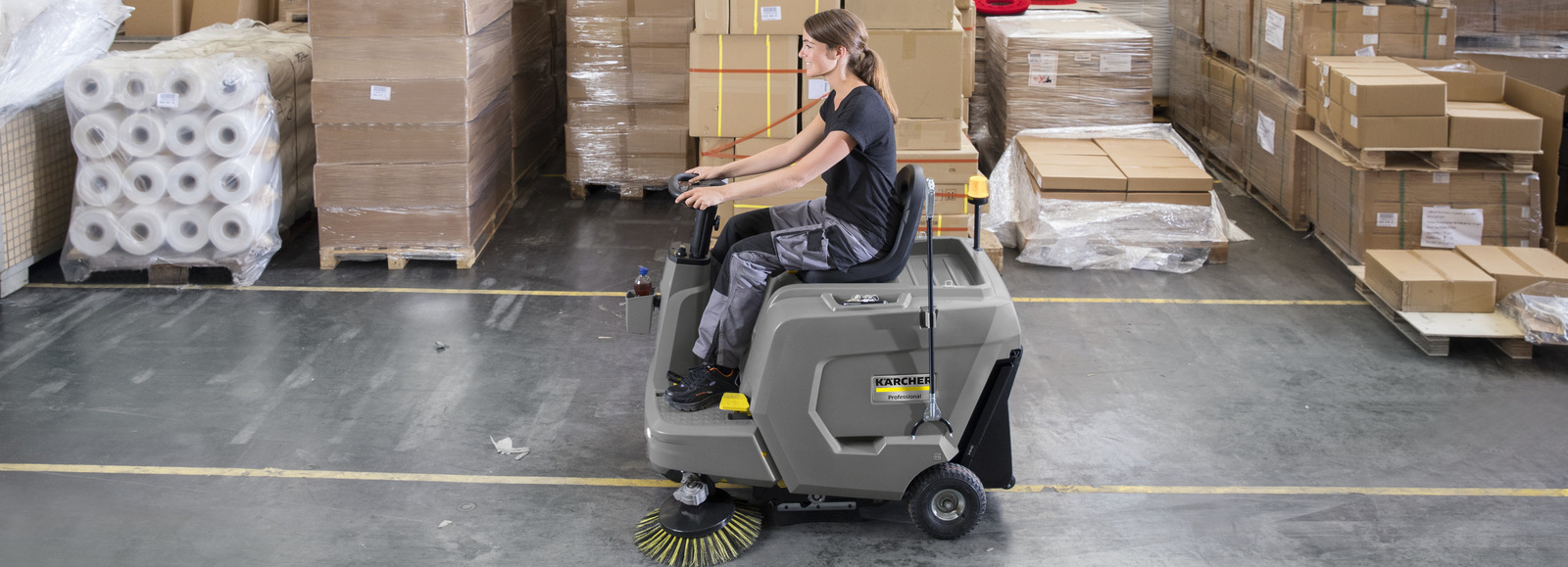 Aufsitz-Kehrsaugmaschine KM 85/50 Aufsitz-Kehrsaugmaschinen