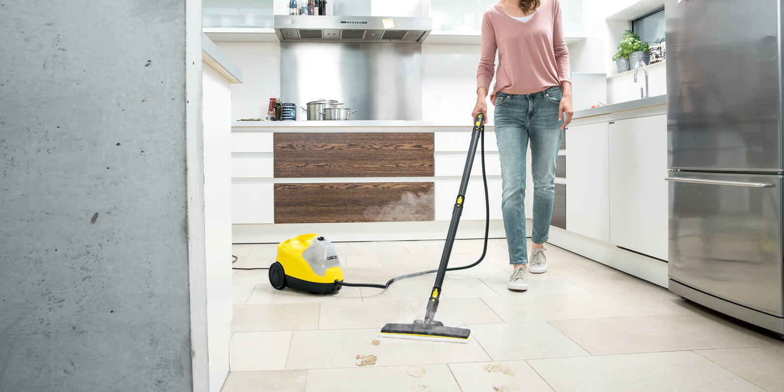 Cleaning floors with steam фото 11