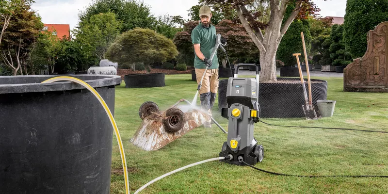 Battery-powered high-pressure cleaner HD 4/11 C Bp