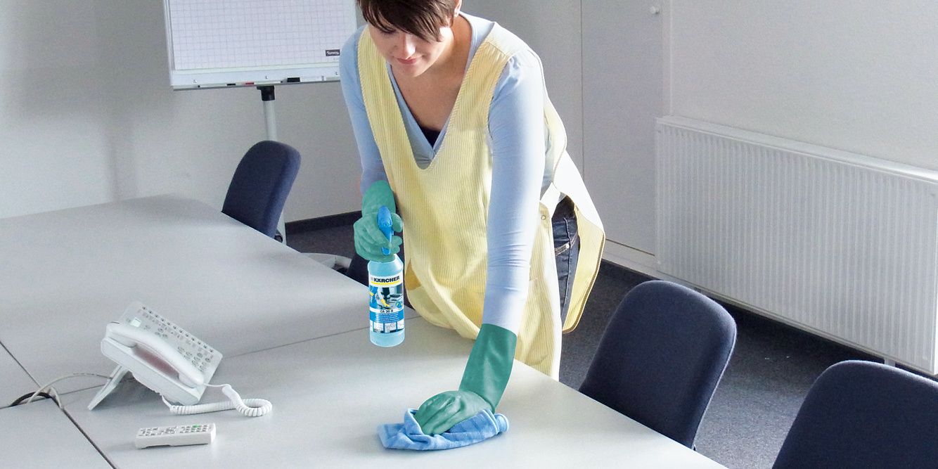 Čištění povrchů pro ochranu před infekcemi