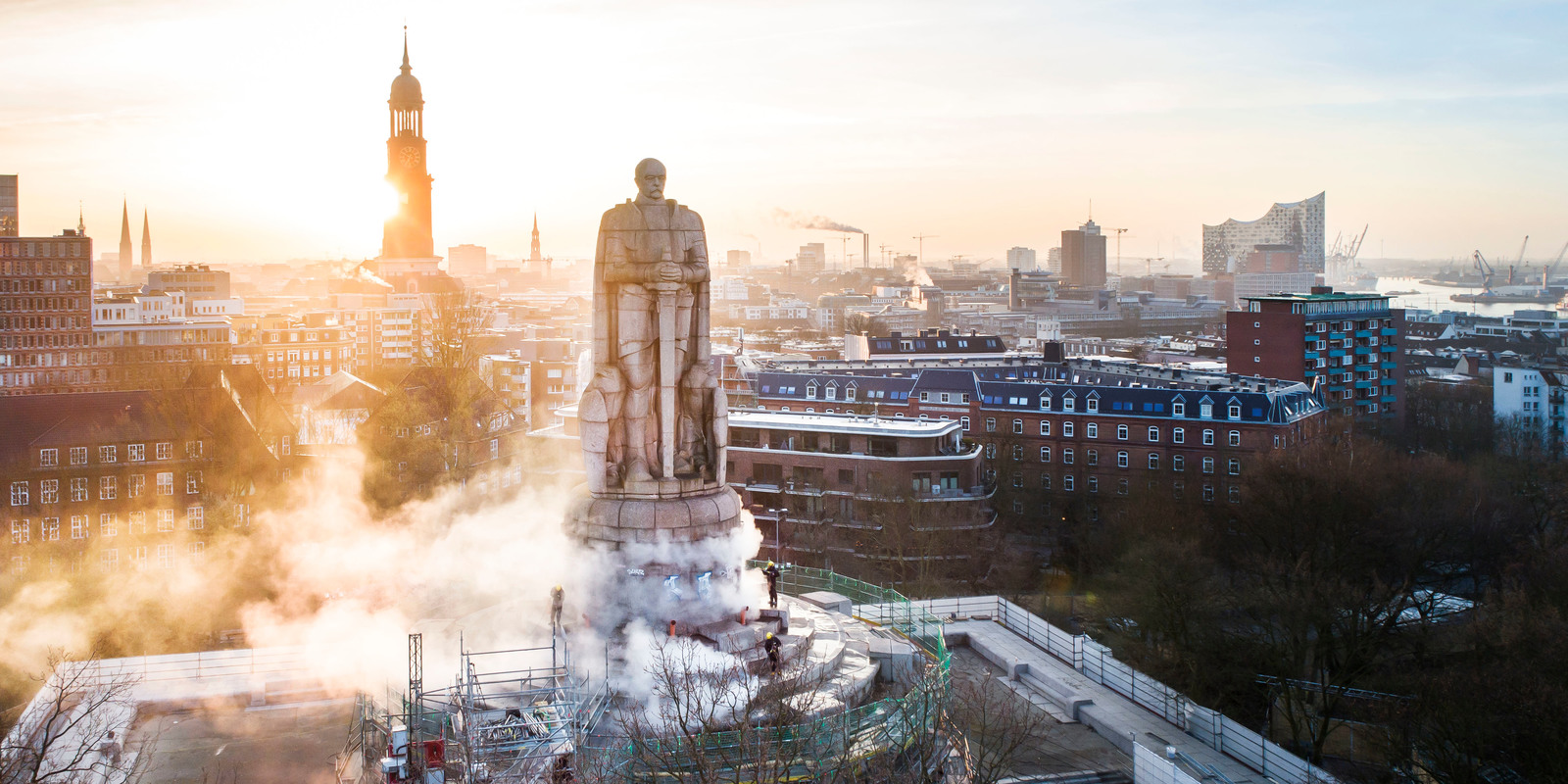 Kärcher has cleaned Bismarck Monument in Hamburg, Germany. Kärcher has cleaned Bismarck Monument in Hamburg, Germany.