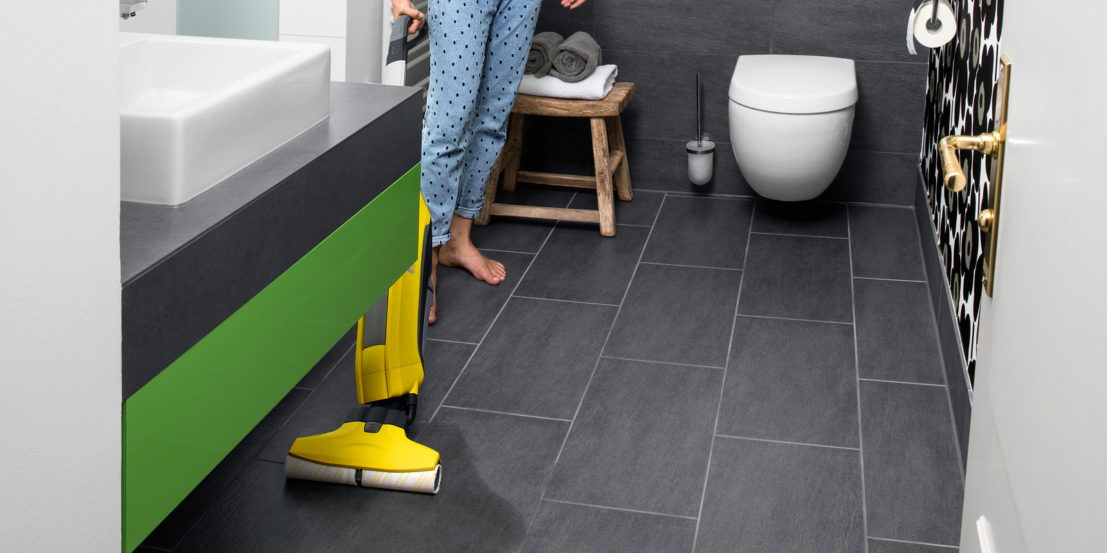 FC 5 Bathroom FC 5 Bathroom