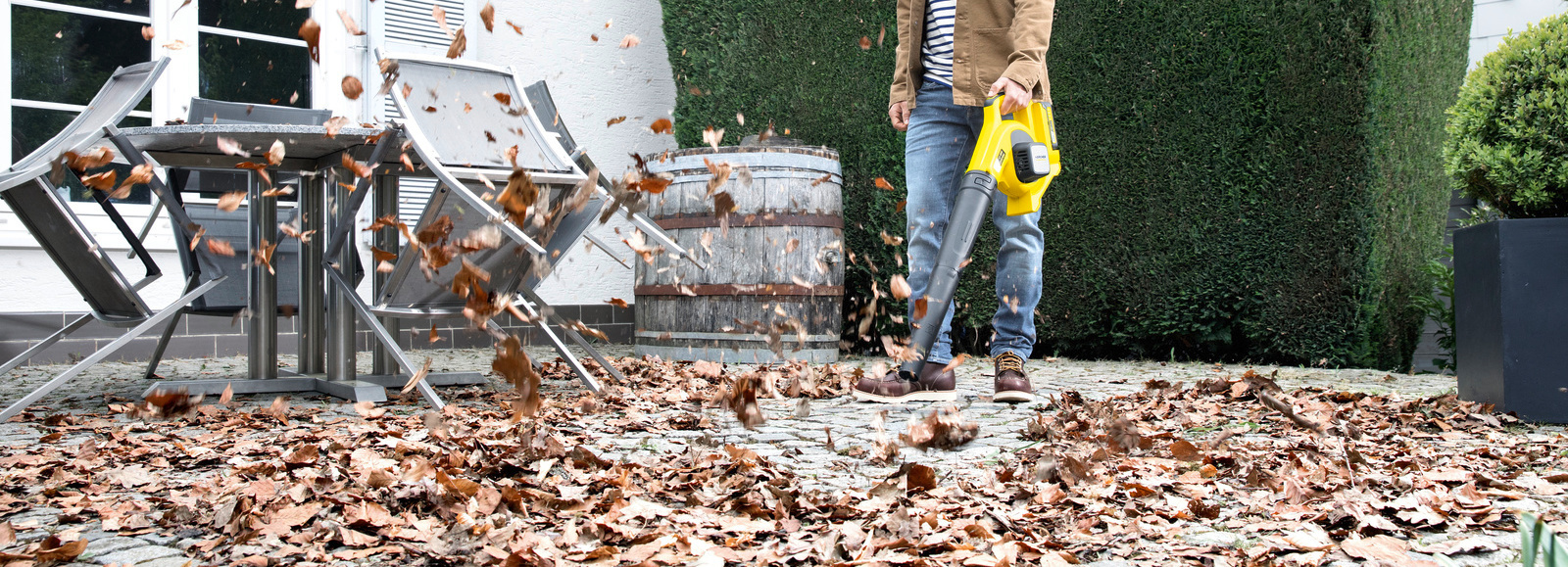 SOUFFLEUR DE FEUILLES SANS FIL SOUFFLEUR DE FEUILLES SANS FIL