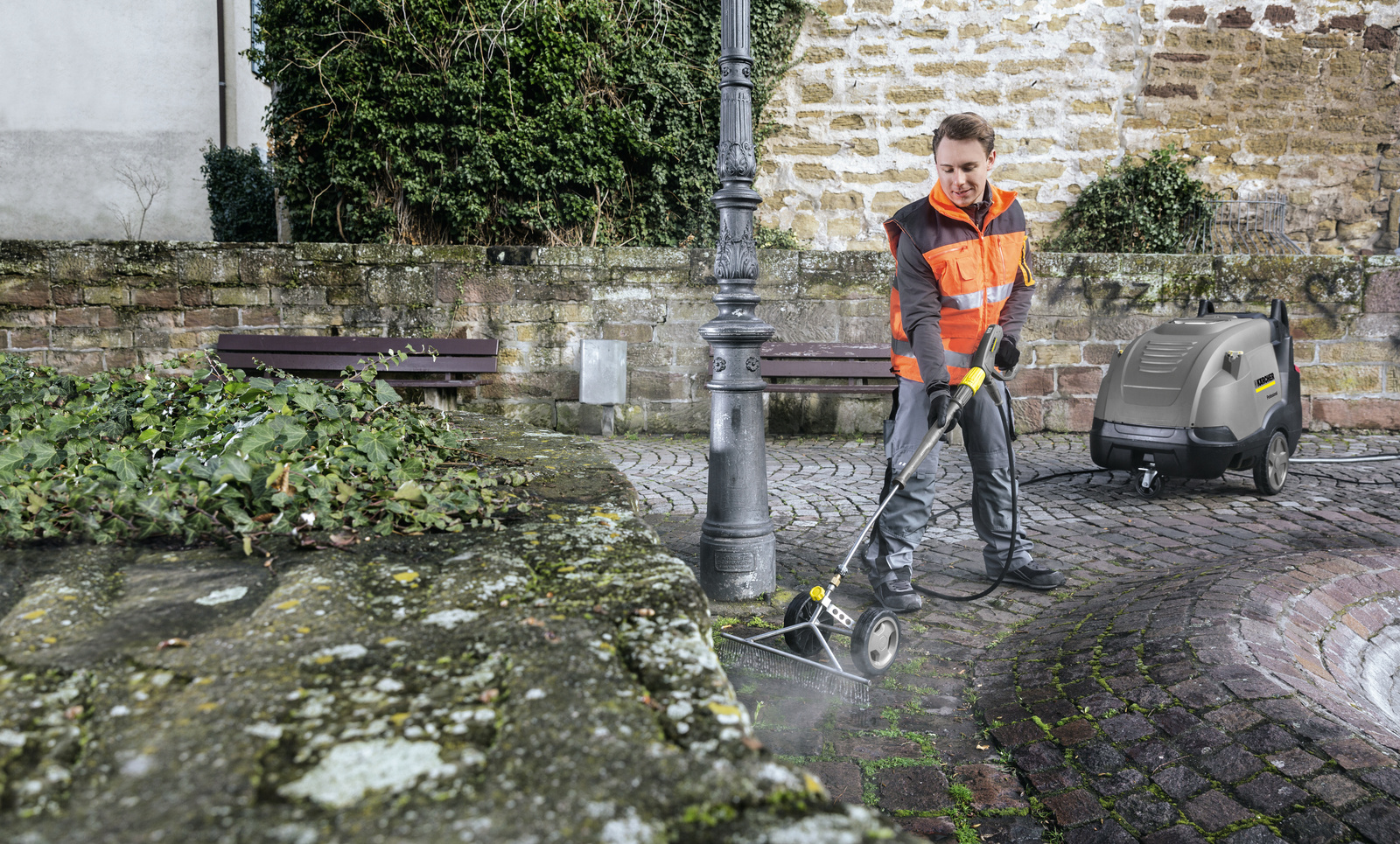 Désherbage à l'eau chaude