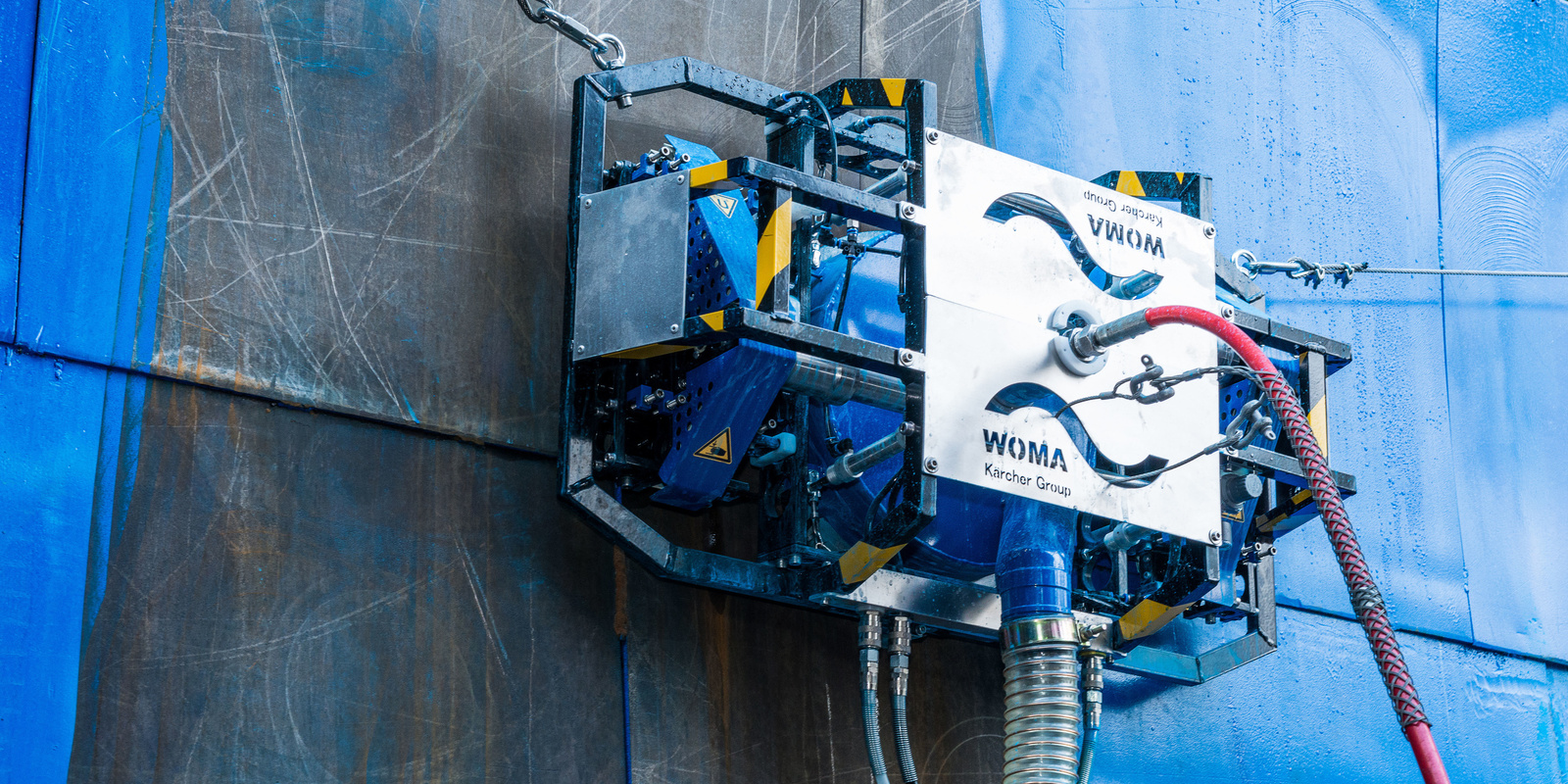 woma: Cleaning and paint removal of ships and bouys woma: Cleaning and paint removal of ships and bouys