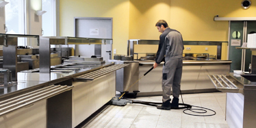 Limpieza en concesionarios de vehículos