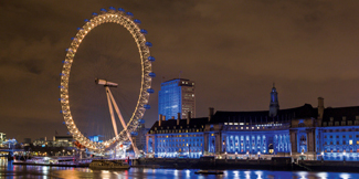 Reinigung des Ärzte-Denkmals in Sofia, Bulgarien