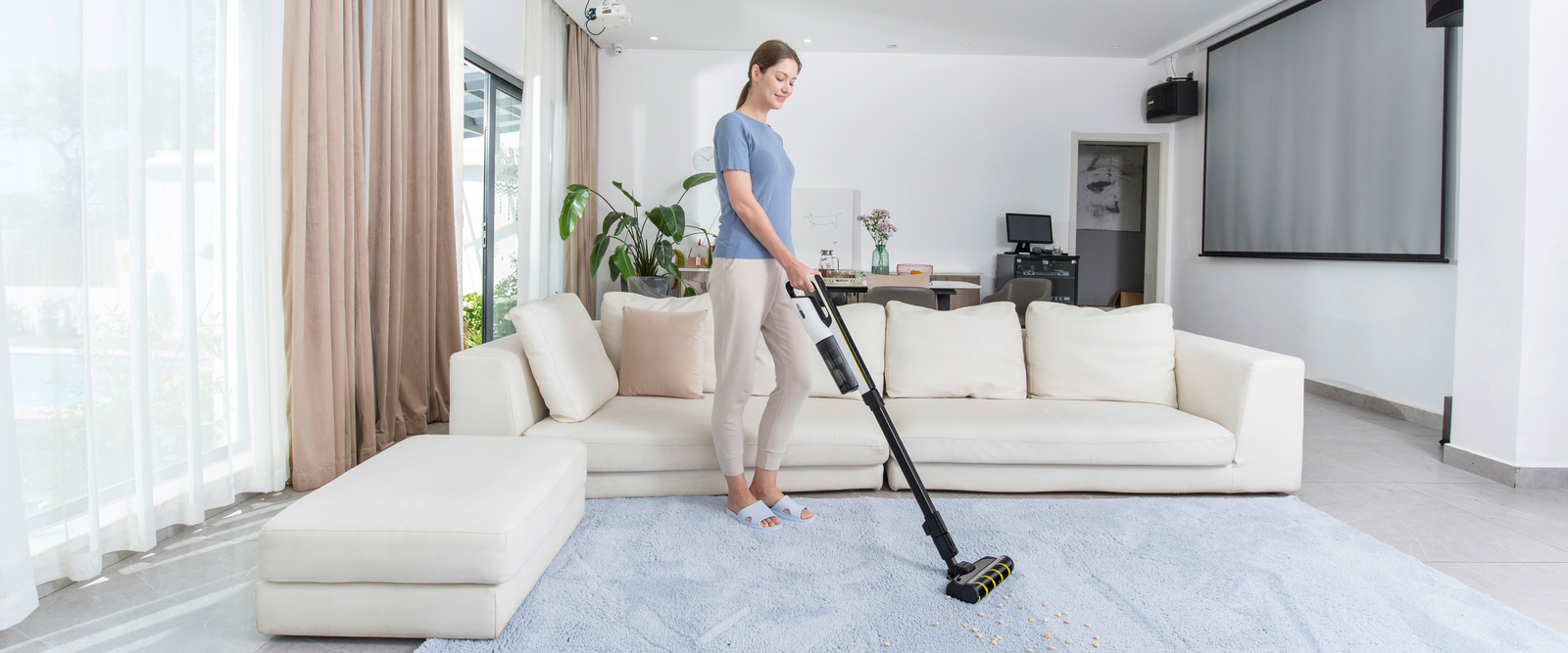 Karcher VC4s Cordless Premium Vacuum Cleans Rug Karcher VC4s Cordless Premium Vacuum Cleans Rug