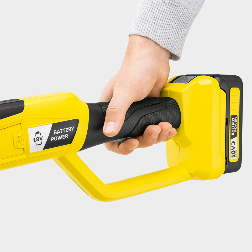 Sécateur sans fil: une coupe facile des branches Une coupe facile des branches avec un sécateur sans fil de Kärcher