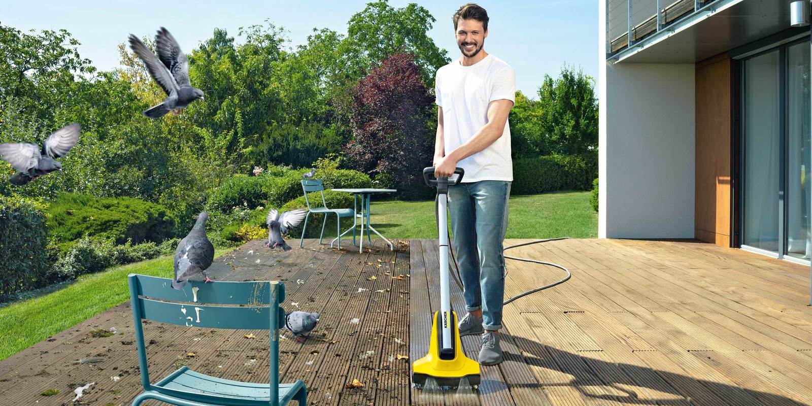 Terrasreiniger van Kärcher Groene aanslag verwijderen met een terrasreiniger van Kärcher