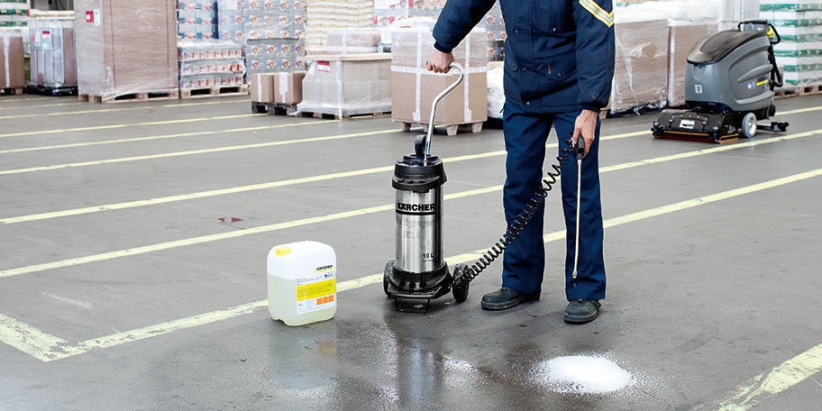 Diverse tilbehør for rengjøringsmidler