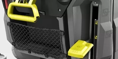 yellow foot pedal shows how easy it is to use