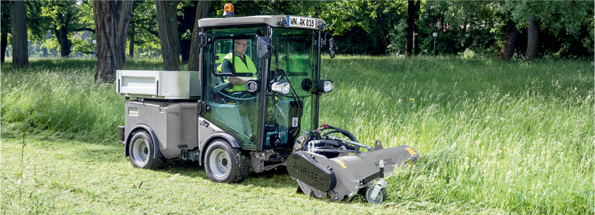 ハンマーナイフを装着したシティキャリア