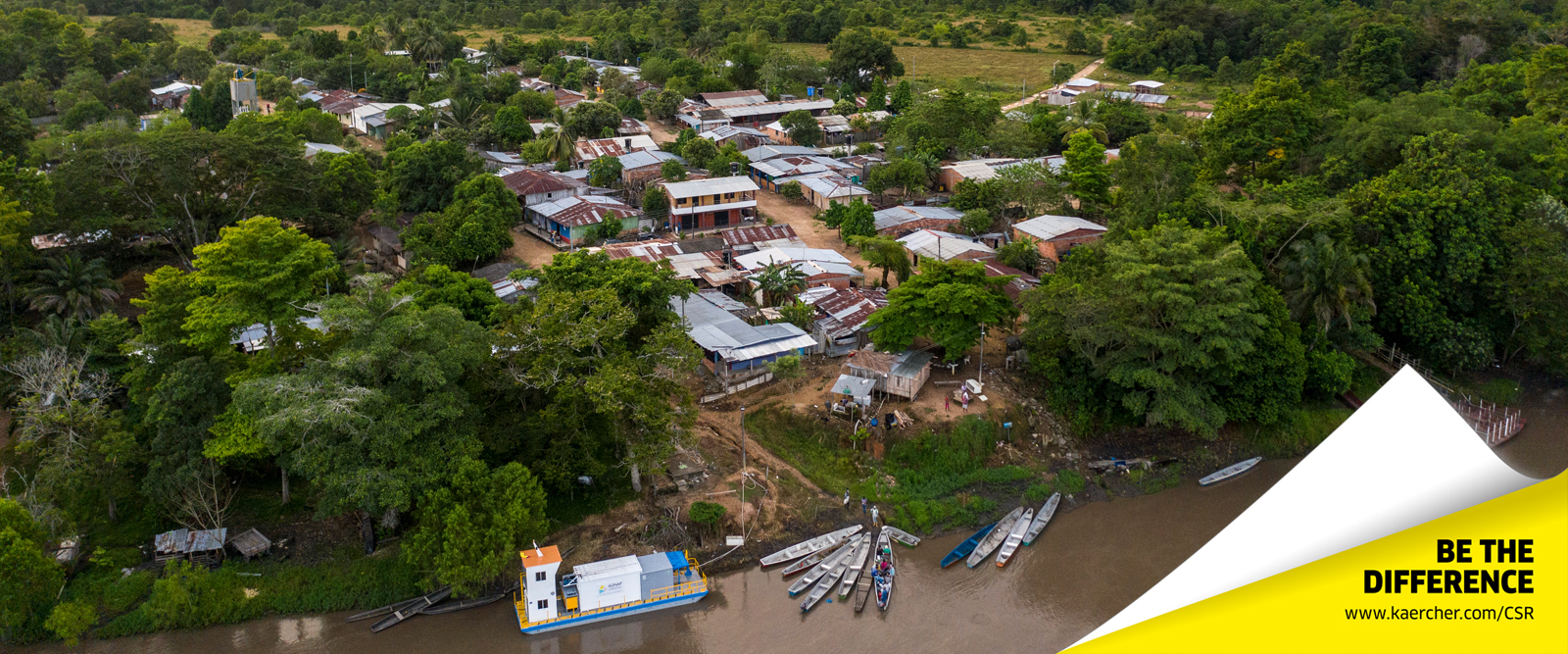 Zu Besuch im Dorf der Hoffnung - Bocas del Carare in Kolumbien Luftaufnahme vom Fischerdorf Bocas del Carare in Kolumbien