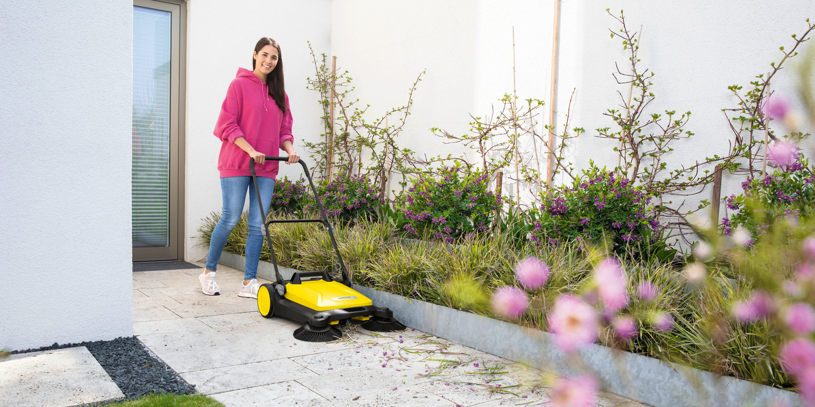 Push sweeper edge cleaning Push sweeper edge cleaning