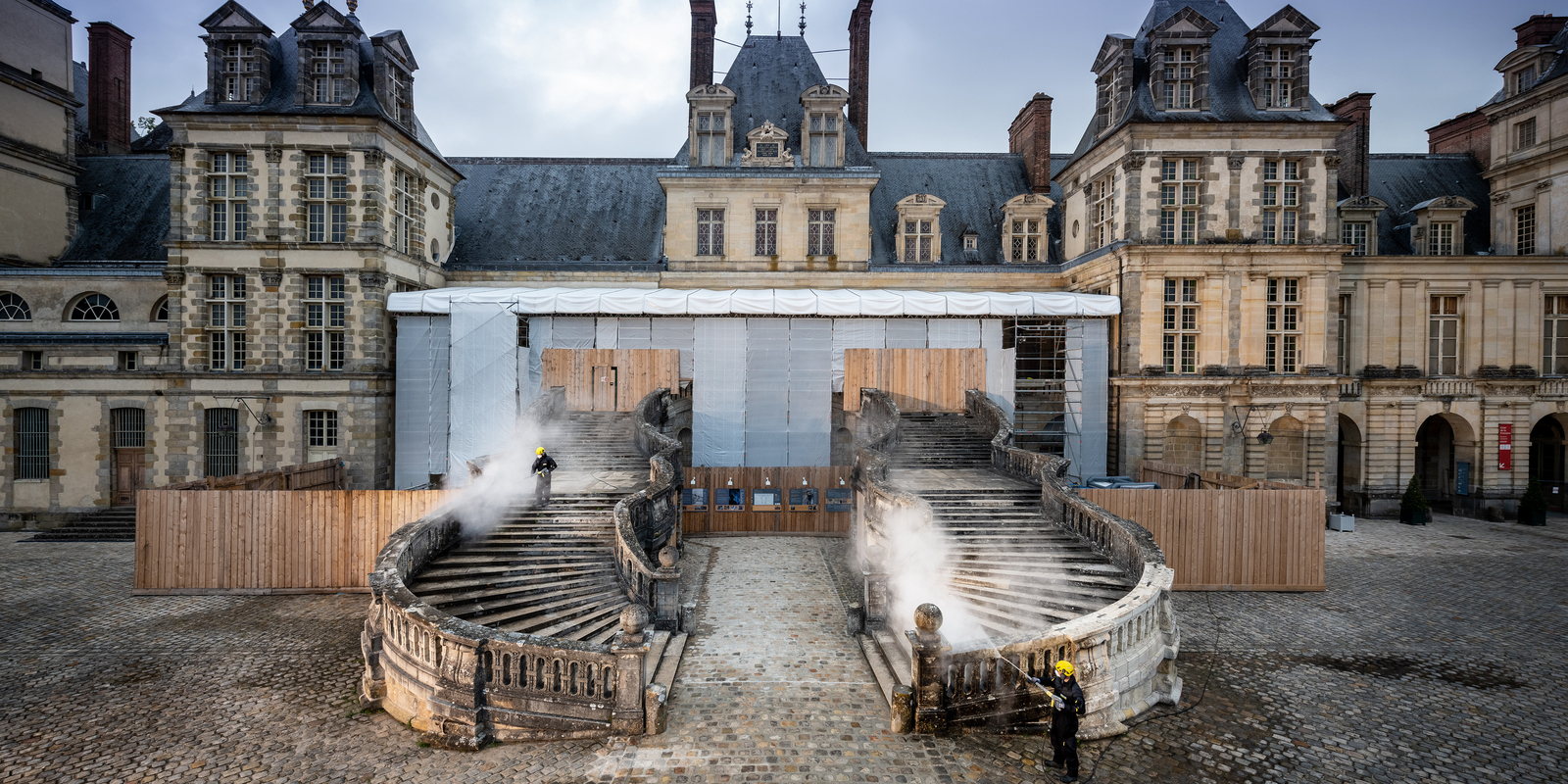 Fontainebleau Castle_Cleaning