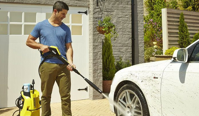 Máy phun rửa xe cao áp Karcher