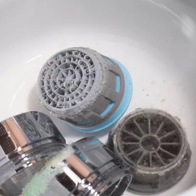Comment détartrer un mousseur de robinet ? 