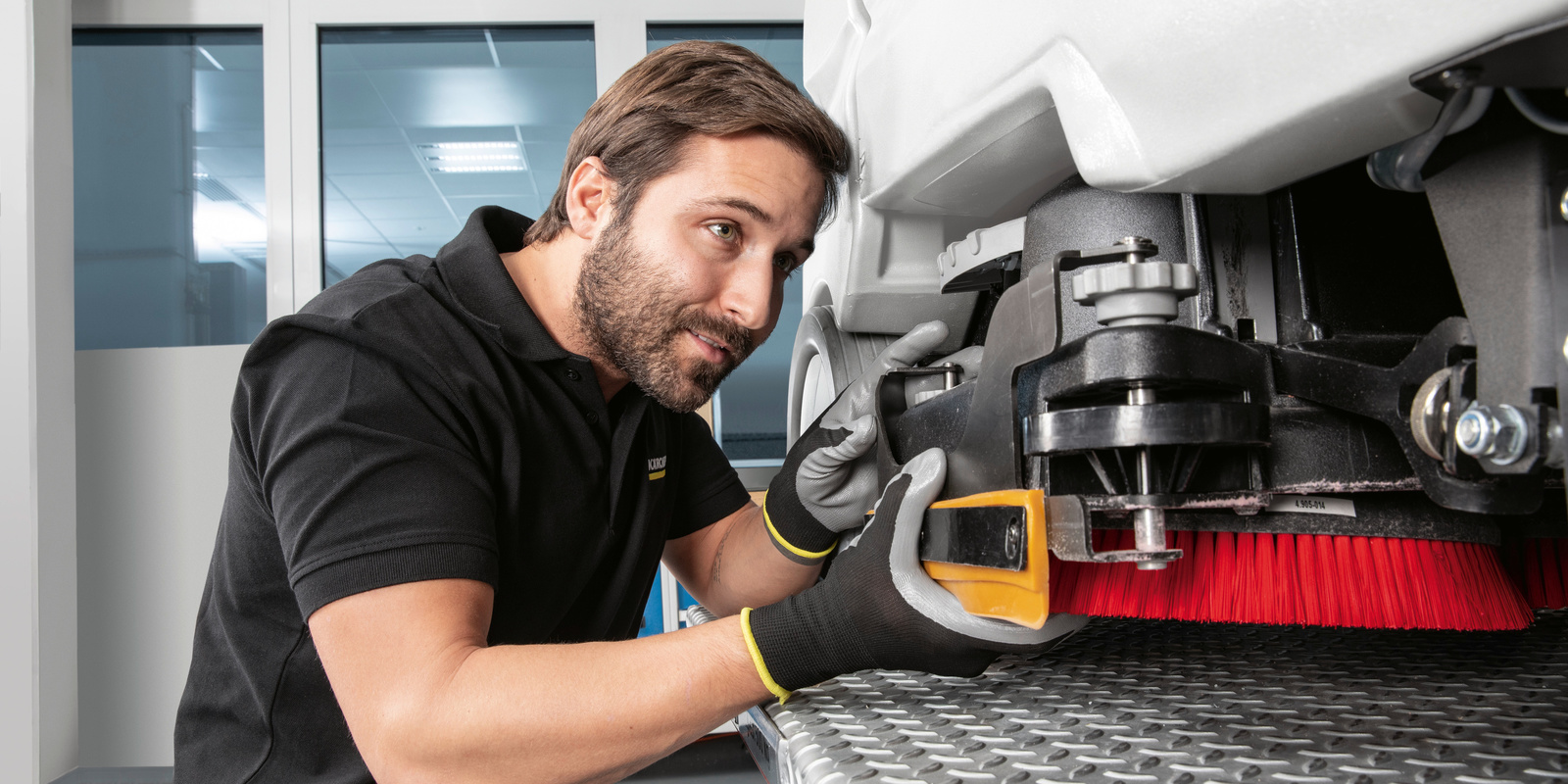 kaercher_all_brands_service_inspection_app_08_CI15_300 dpi (jpg)