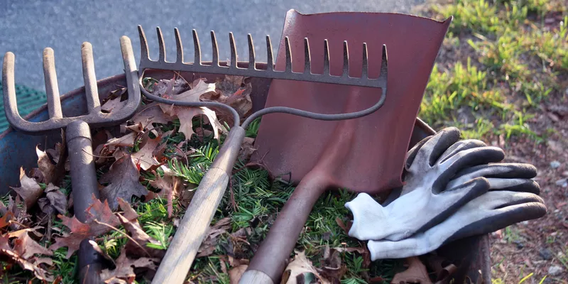 Kärcher tip: Removing rust from garden tools