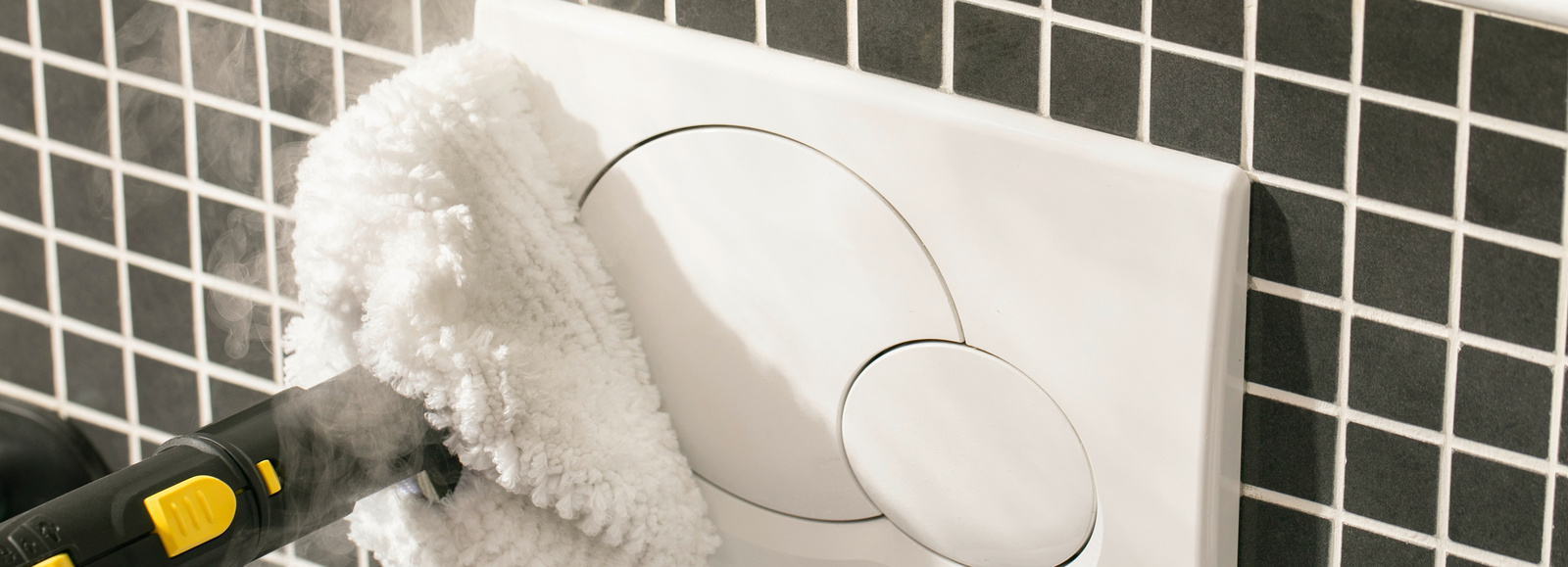 Toilette reinigen Toiletten reinigen mit Kärcher Tipps und Geräten