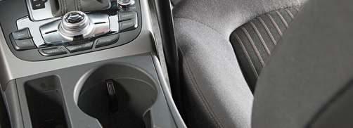 Máy WD 3 Car đi kèm bộ phụ kiện vệ sinh nội thất ô tô Máy WD 3 Car đi kèm bộ phụ kiện vệ sinh nội thất ô tô