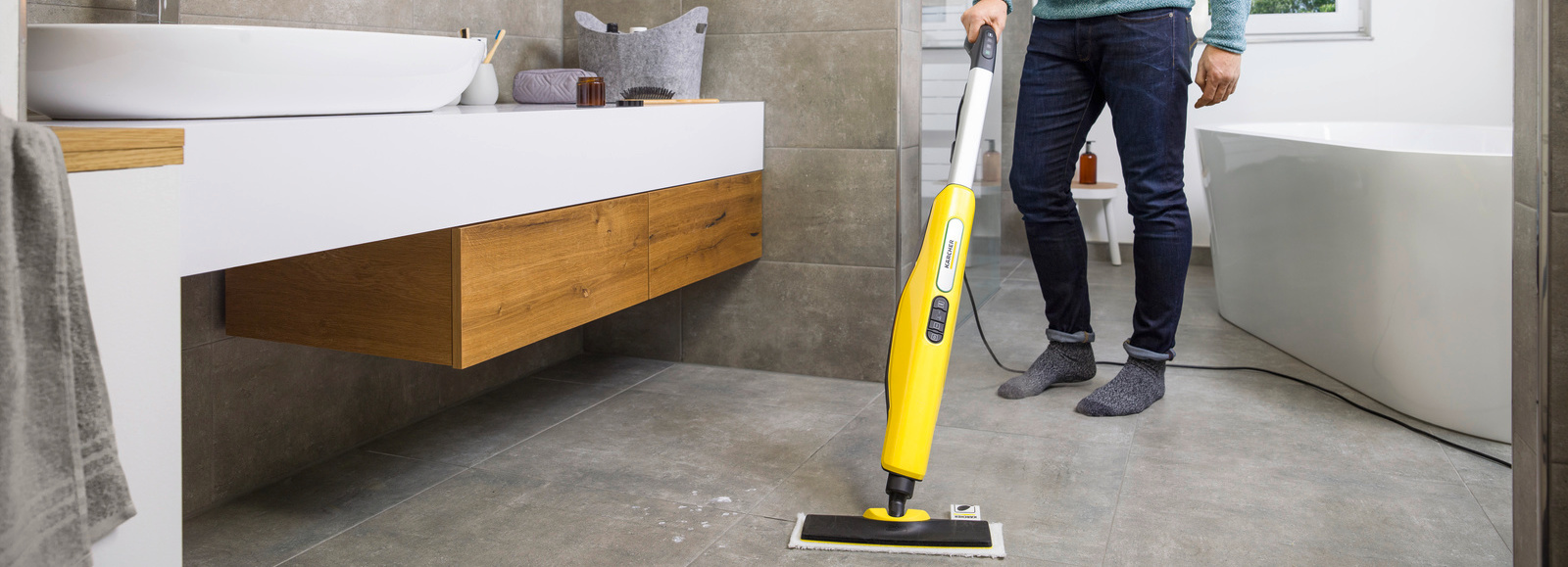 Vệ sinh với máy lau sàn hơi nước giúp diệt khuẩn đến 99.99% Vệ sinh với máy lau sàn hơi nước Karcher giúp diệt khuẩn đến 99.99%