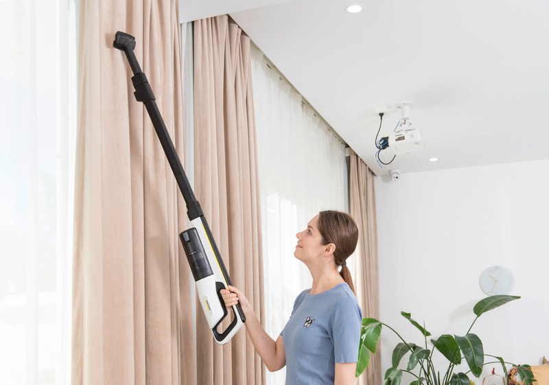 thân máy nhỏ gọn, ứng dụng làm sạch linh hoạt máy hút bụi VC 4s chạy bằng pin có thể dùng để hút bụi rèm cửa