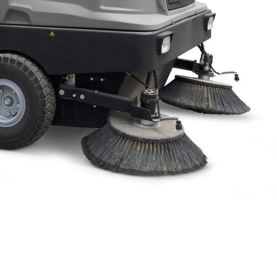 Système de pulvérisation d'eau pour balai latéral